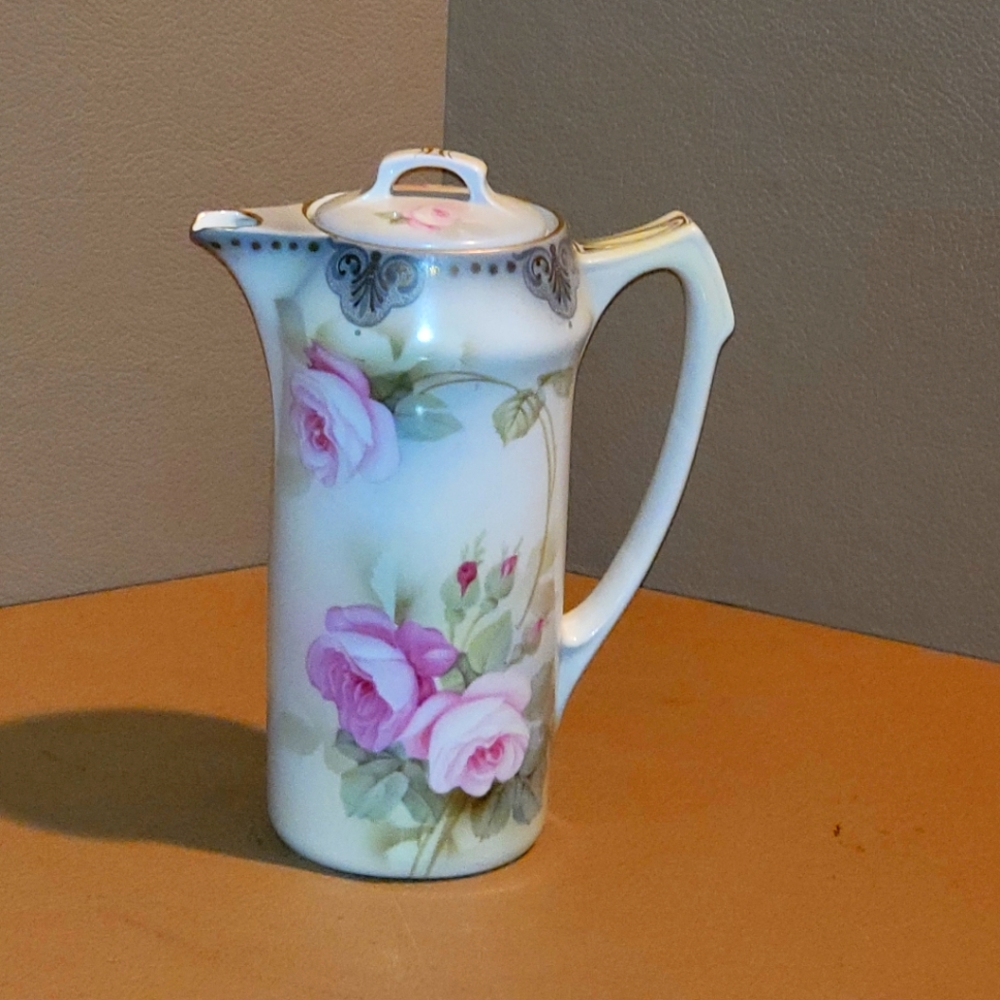 VINTAGE R. S. GERMANY PORCELAIN COFFEE CHOCOLATE 9"  TEAPOT BEAUTIFUL